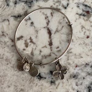 Alex and ani clover